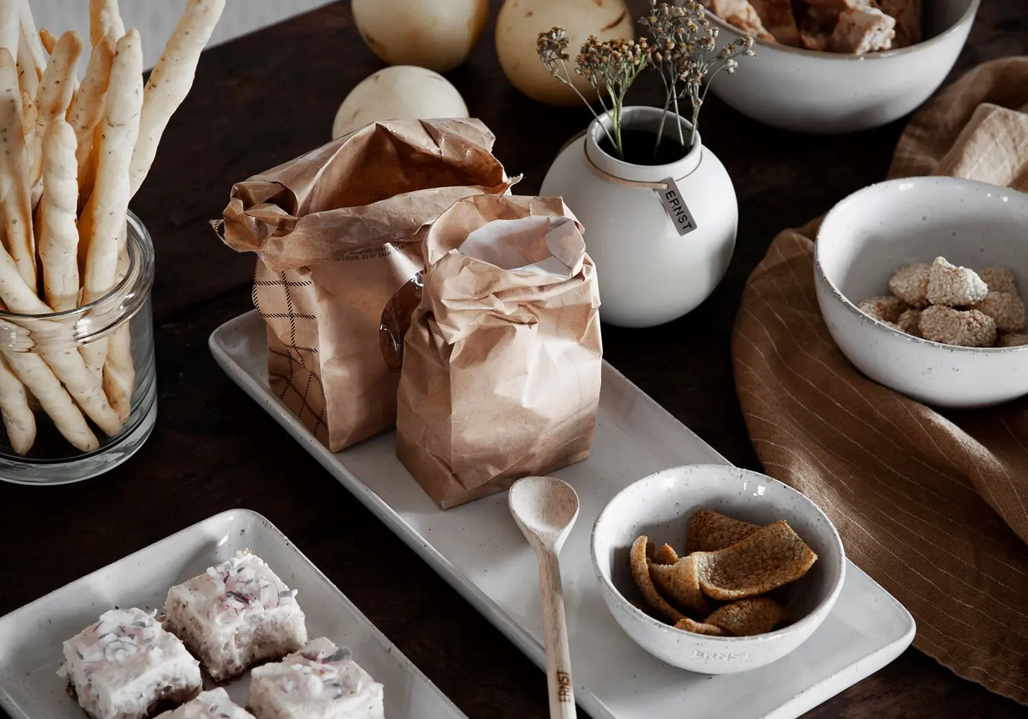 Ernst Vase Stoneware Round D21 H22, Beige 4 Ernst Vase Stoneware Round D21 H22, Beige - Image 2