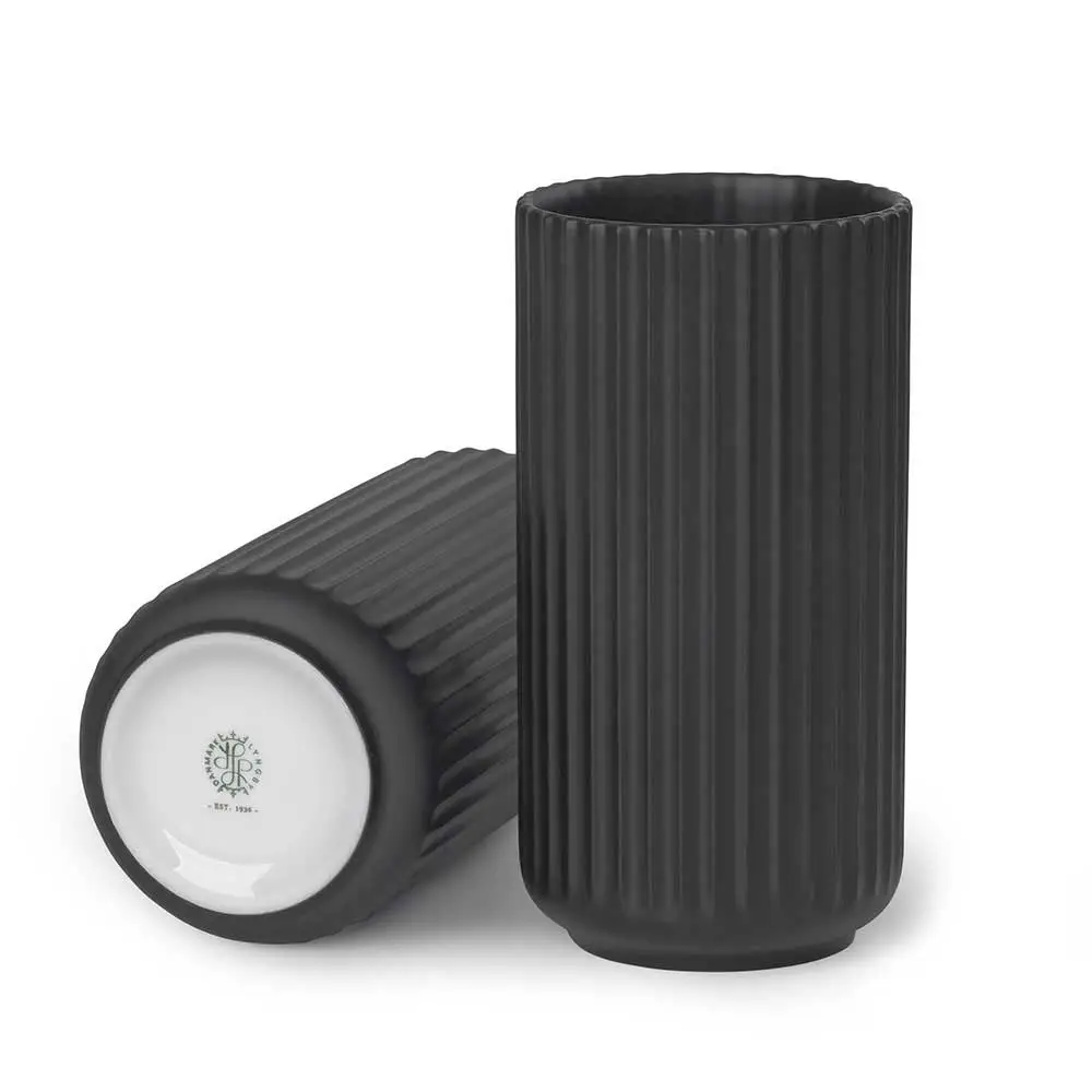 Lyngby Porcelæn The Lyngby Vase 20 Cm, Black 3 Lyngby Porcelæn The Lyngby Vase 20 Cm, Black