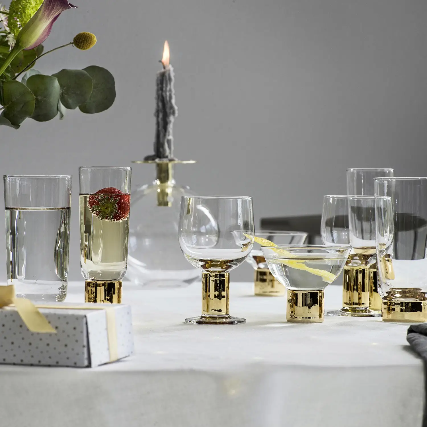 Sagaform Top Vase 18 Cm, Silver 5 Sagaform Top Vase 18 Cm, Silver - Image 3